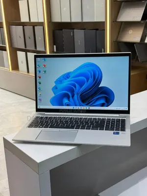 Neuf HP EliteBook 850 G8 16GB Intel Core I7 SSD 512GB