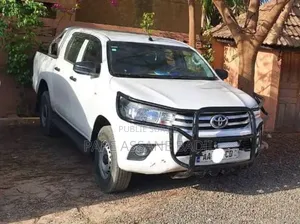 Location Pick-Up Toyota Hilux 2020