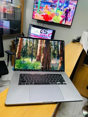 Neuf Apple MacBook Pro 2019 16GB Intel Core I9 SSD 512GB