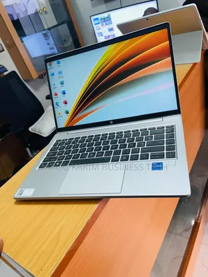 Neuf Ordinateur portable HP ProBook 440 G10 16GB Intel Core i5 SSD 512GB