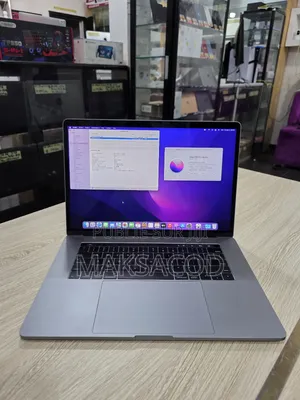Ordinateur Portable Apple MacBook Pro 2016 16GB Intel Core I7 SSD 512GB
