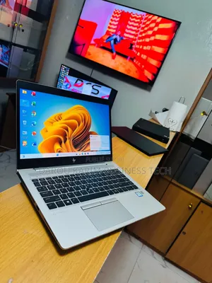 Neuf HP EliteBook 840 G6 16GB Intel Core i7 SSD 256GB