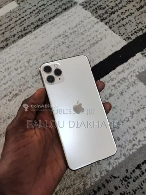 Neuf Apple iPhone 11 Pro Max 256 GB