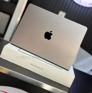 Neuf Apple MacBook Air 2024 M3 13-Inch 16GB Apple M3 HDD+SSD 512GB
