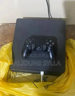 Ps4 Slim Propre