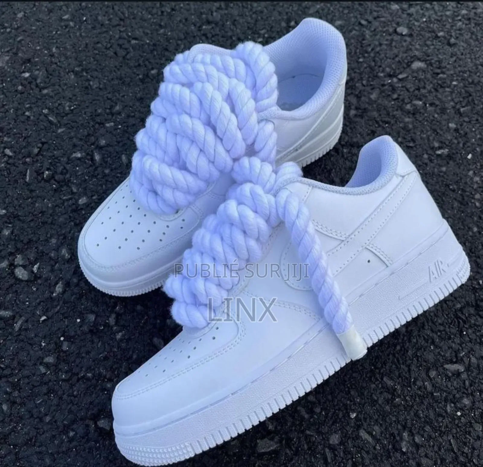 Nike Air Force One Lace-Up Disponible