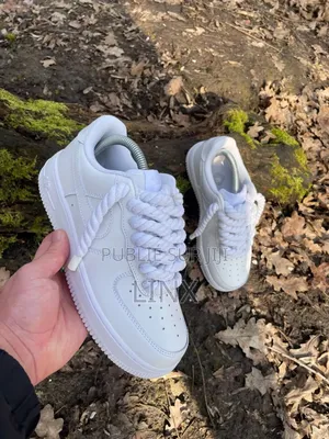 Nike Air Force One Lace-Up Disponible
