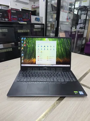 Ordinateur Portable Dell Vostro 7510 32GB Intel Core I7 SSD 512GB