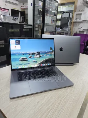 Ordinateur Portable Apple MacBook Pro 2019 32GB Intel Core I9 SSD 512GB