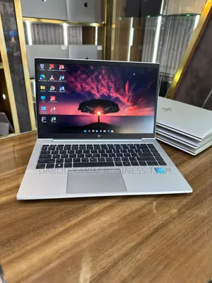 Neuf HP EliteBook 840 G8 16GB Intel Core I5 SSD 512GB