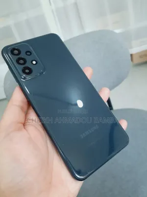 Neuf Samsung Galaxy A23 5G 128 GB Noir
