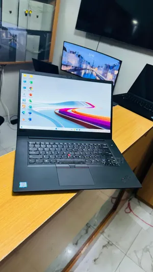 Neuf Ordinateur Portable Lenovo ThinkPad X1 16GB Intel Core I7 SSD 512GB