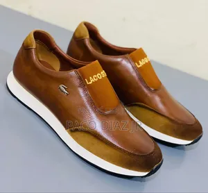Chaussures Lacoste Homme