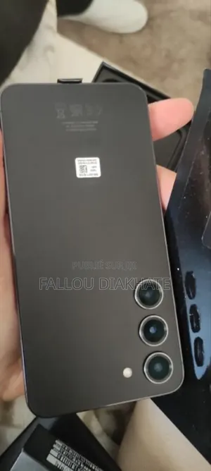 Neuf Samsung Galaxy S23 256 GB Noir
