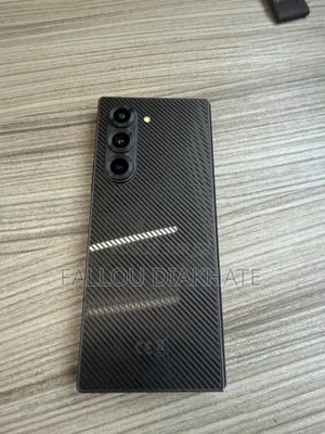 Neuf Samsung Galaxy Z Fold 3 256 GB