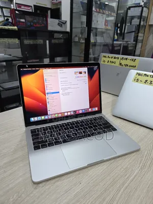 Ordinateur portable Apple MacBook Pro 2017 8GB Intel Core i5 SSD 128GB