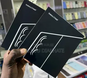 Neuf Samsung Galaxy Fold 512 GB Noir