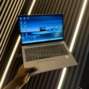 Neuf HP ZBook Firefly 14 G7 16GB Intel Core I5 SSD 256GB