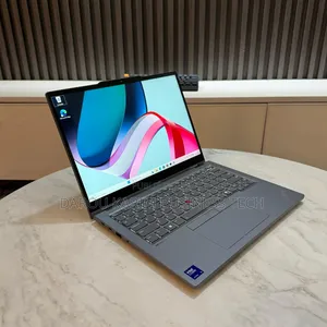 Neuf Lenovo ThinkPad L13 Yoga 16GB Intel Core Ultra 5 SSD 256GB