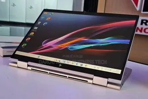 Neuf HP EliteBook 830 G9 16GB Intel Core I7 SSD 512GB