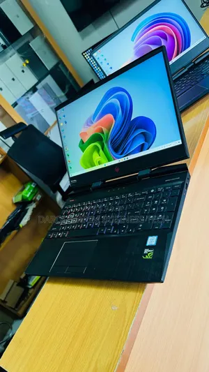 Neuf Ordinateur Portable HP Omen 15 16GB Intel Core I7 SSD 512GB