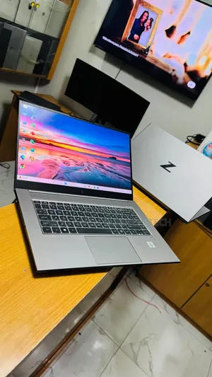 Neuf Ordinateur Portable HP Zbook Studio G7 32GB Intel Core I7 SSD 512GB