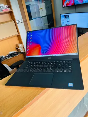 Neuf Dell Precision 5520 16GB Intel Core I5 SSD 512GB