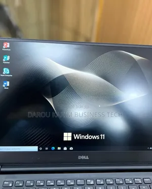 Neuf Dell Precision 5520 16GB Intel Core I7 SSD 512GB