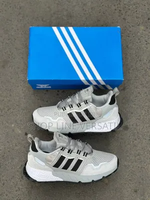 Chaussure Adidas Neuf