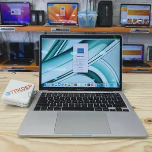 Neuf Apple MacBook Pro 2020 16GB Intel Core I5 SSD 256GB