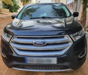 Location Ford Edge Titanium 2017