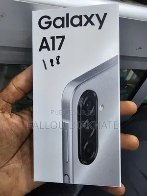 Neuf Samsung Galaxy A17 128 GB Blanc