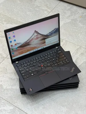 Neuf Ordinateur Portable Lenovo 16GB AMD Ryzen 5 SSD 256GB