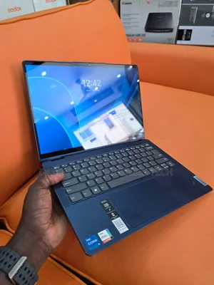 Neuf Lenovo ThinkPad Yoga 16GB Intel Core I5 SSD 512GB
