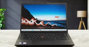 Neuf Lenovo ThinkPad T14 16GB Intel Core Ultra 5 SSD 512GB