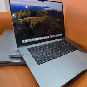 Neuf Apple MacBook Pro 2021 M1 16GB Apple M1 SSD 512GB