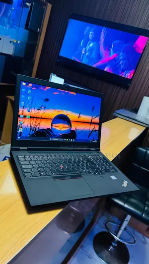 Neuf Ordinateur Portable Lenovo 32GB Intel Core I7 SSD 512GB