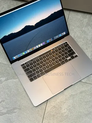 Neuf Apple MacBook Pro 2019 32GB Intel Core I7 SSD 512GB
