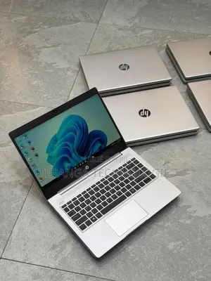 Neuf Ordinateur portable HP ProBook 445R G6 16GB AMD Ryzen 5 SSD 512GB