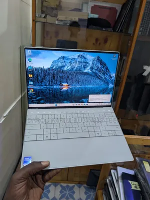 Neuf Dell XPS 13 9350 16GB Intel Core Ultra 7 SSD 512GB