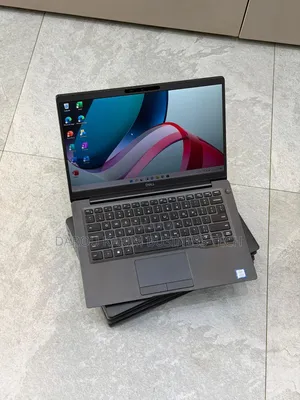 Neuf Ordinateur portable Dell Latitude 7400 8GB Intel Core i5 SSD 256GB