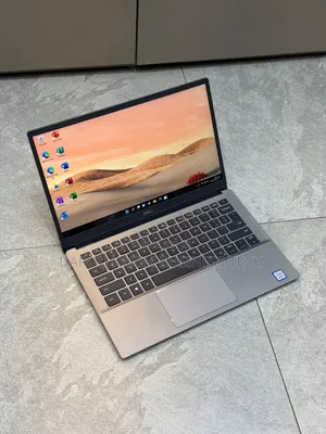 Neuf Ordinateur Portable Dell Latitude 3301 8GB Intel Core I5 SSD 256GB