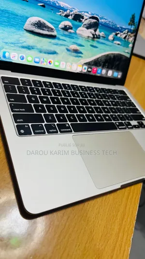 Neuf Apple MacBook Air 2022 M2 16GB Apple M2 SSD 256GB