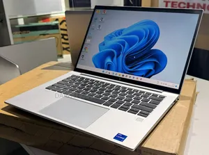 Neuf Ordinateur Portable HP EliteBook 840 G10 16GB Intel Core I7 SSD 1T