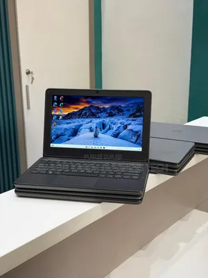 Neuf Ordinateur Portable Dell Latitude 3189 8GB Intel Celeron SSD 128GB
