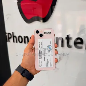 Neuf Apple iPhone 13 256 GB Blanc