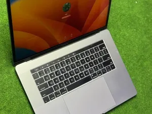 Neuf Apple MacBook Pro 2017 16GB Intel Core I7 SSD 256GB