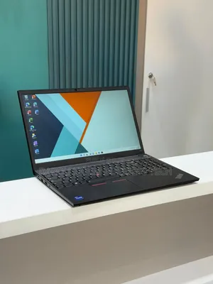 Neuf Lenovo Thinkpad E15 16GB Intel Core I7 SSD 512GB
