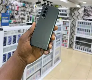 Nouveau Samsung Galaxy Z Fold 3 256 GB Gris