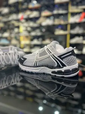 Nike Vomero 5 Disponible Avec Livraison